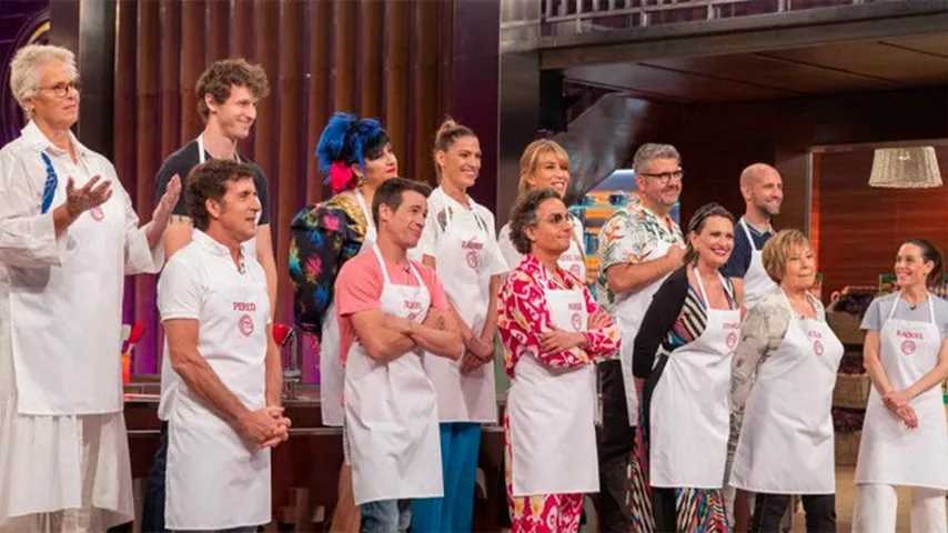 Los trece \"supervivientes\" de MasterChef Celebrity. (Foto: RTVE)