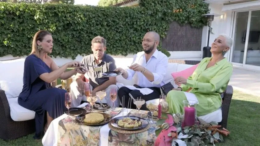 Los concursantes de Ven a cenar conmigo. (Foto: Telecinco)